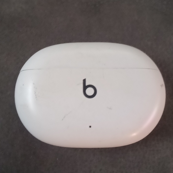 Wireless Bluetooth beats headphones